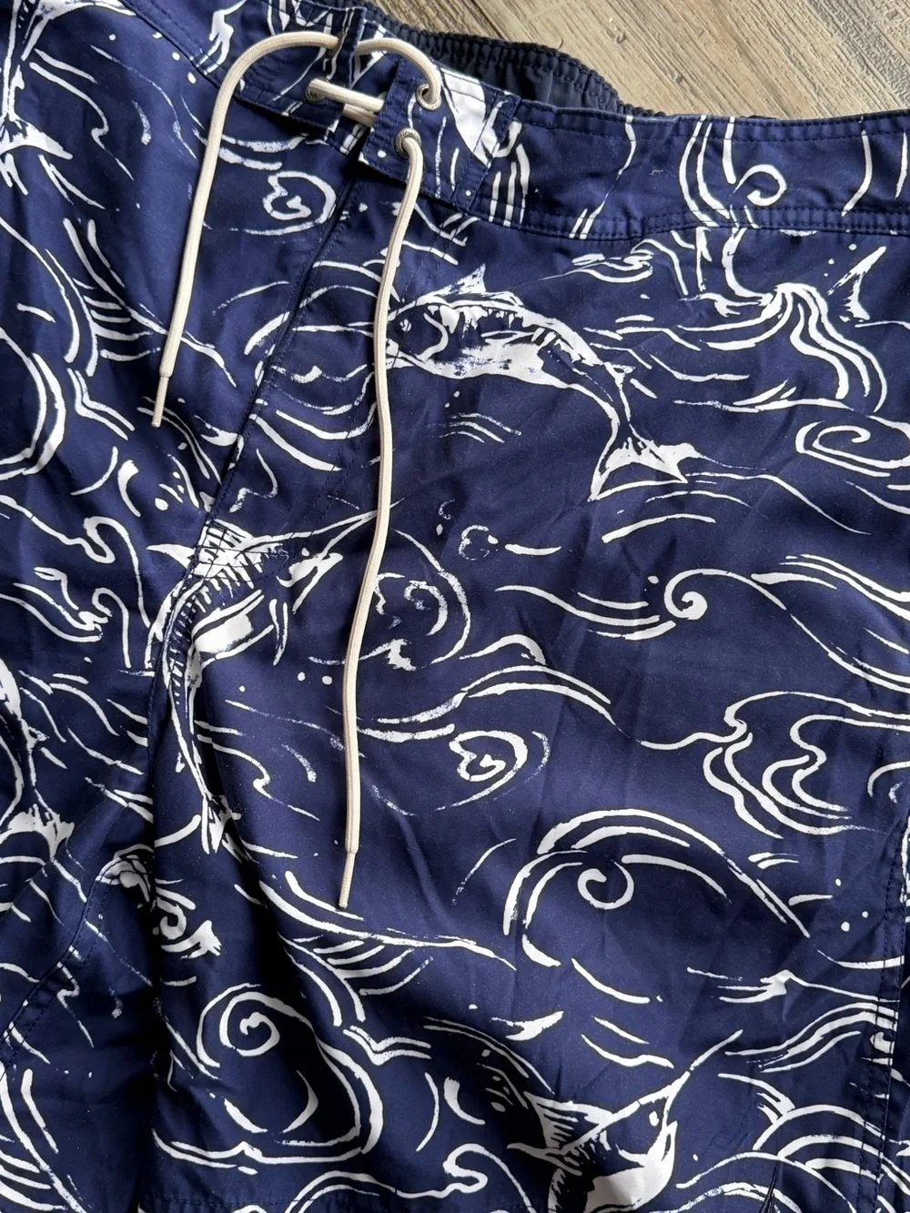 Nautica Navy Swim Trunks with White Wave & Fish Print size 2XL